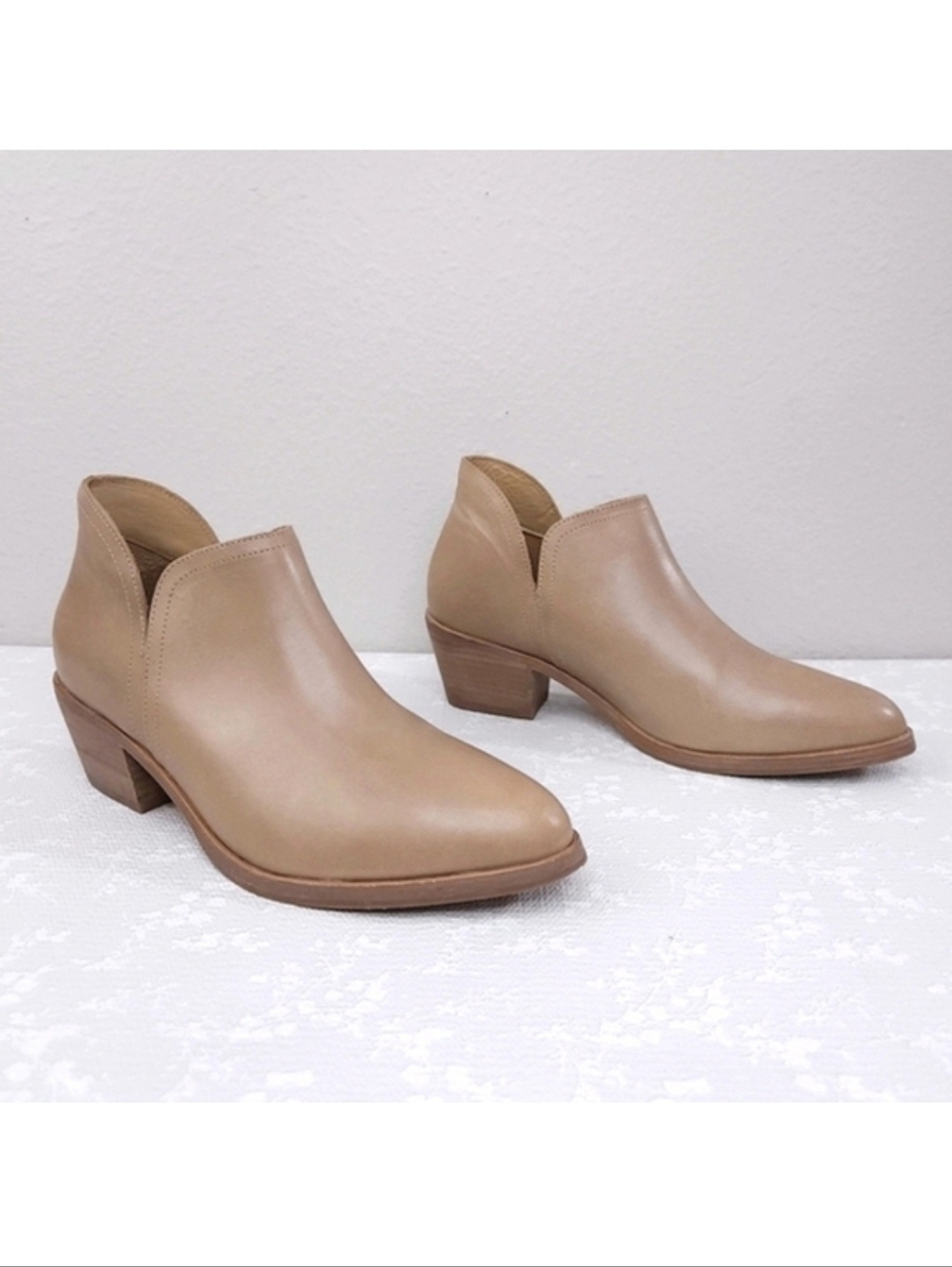 NISOLO Mia Everyday Booties US 9.5 Heeled Ankle Boots